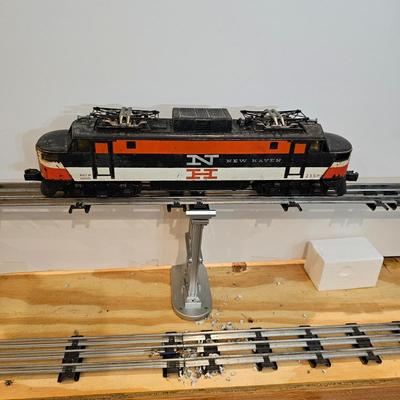 New Haven EP5 Electric Engine and Six Boxcars (T2-JS)