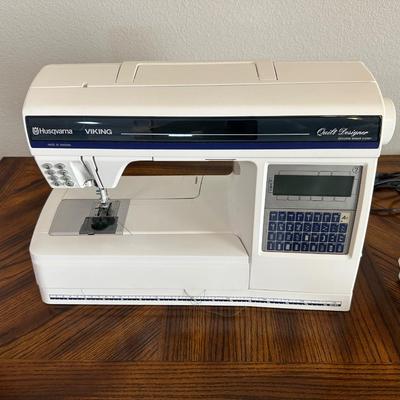 HUSQVARNA VIKING QUILT DESIGNER SEWING MACHINE