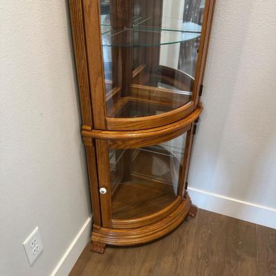 CORNER LIGHTED CURIO CABINET