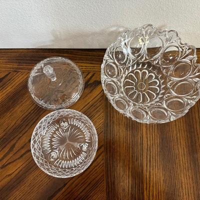 CRYSTAL BOWL, CANDY DISH AND SERVICE PIECES