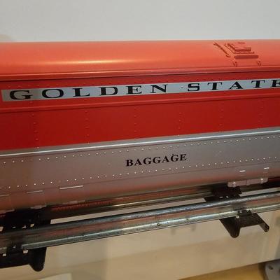 Golden State Streamline Passenger Cars & Boxes (T2-JS)