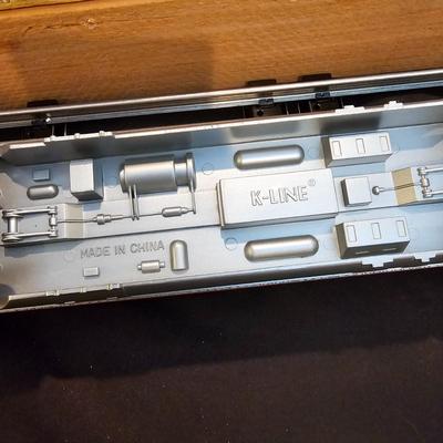 Golden State Streamline Passenger Cars & Boxes (T2-JS)