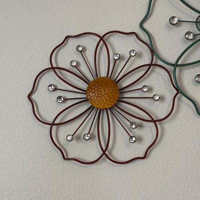 WALL DECOR