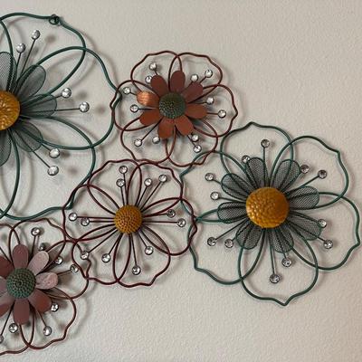 WALL DECOR