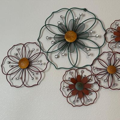 WALL DECOR