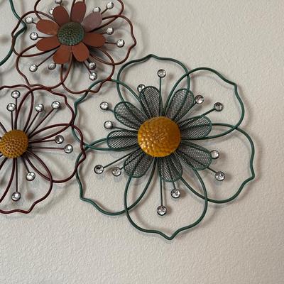 WALL DECOR
