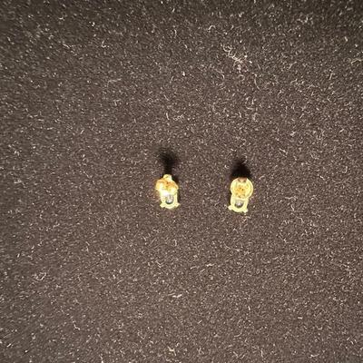 BEAUTIFUL 14K MATCHING NECKLACE AND EARRINGS WITH BLUE STONES