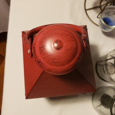 Collection of Lanterns and Candle Holders (LR-KD)
