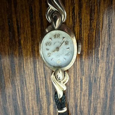 12K GOLD FILLED PENDANT AND 14K GOLD FILLED LADY ELGIN WATCH AND NECKLACE