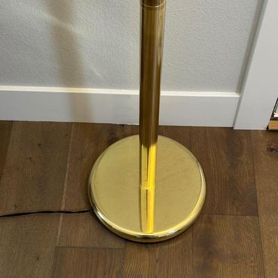 FLOOR LAMP WITH WASTE BASKET