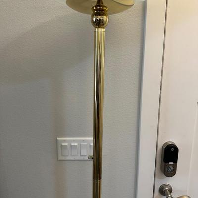 FLOOR LAMP WITH WASTE BASKET