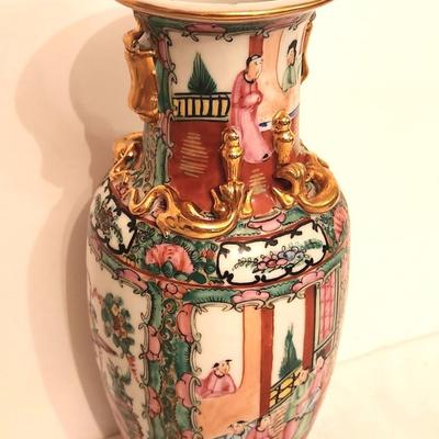 Lot #10 Vintage Decorated Hong Kong Vase - Court Scenes