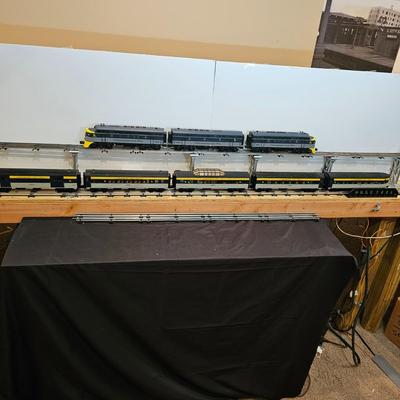 Chesapeake & Ohio A-B-A F7A Set & Five Coaches + Boxes (T1-JS)