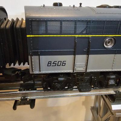 Chesapeake & Ohio A-B-A F7A Set & Five Coaches + Boxes (T1-JS)