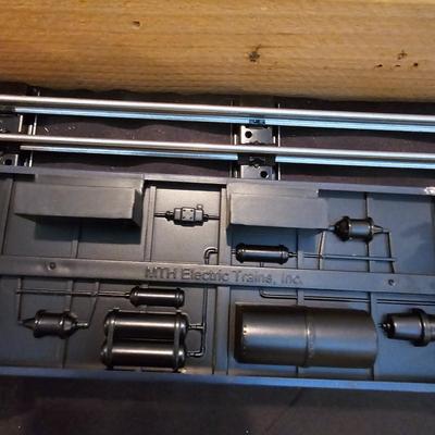 Chesapeake & Ohio A-B-A F7A Set & Five Coaches + Boxes (T1-JS)