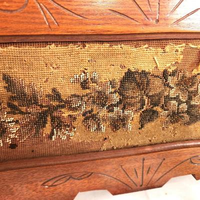 Lot #15 Antique Victorian Oak Towel Rack