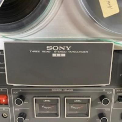 Sony Reel to Reel Player TC-366 Powers On