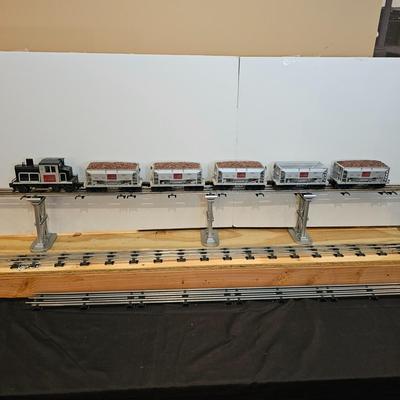 Lionel Steel 2-4-2 Switcher & Ore Cars (T2-JS)