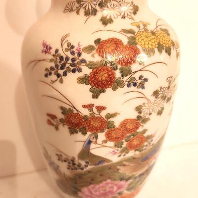 Lot #18 Shibata Satsuma Style Japanese Vase