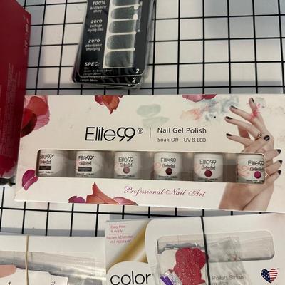 NAIL UV LAMP WITH POLISH