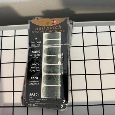NAIL UV LAMP WITH POLISH