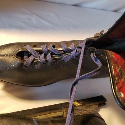Canadian Rocket Ice Skates & Sears Metal Roller Skates (LR-KD)