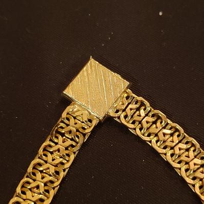 Necklaces, Earrings, Cameo Brooch & More (K-KD)