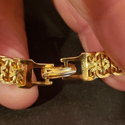Necklaces, Earrings, Cameo Brooch & More (K-KD)