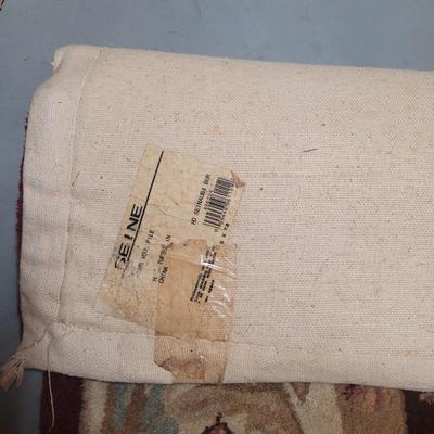 5' x 8' Maroon and Beige Area Rug (BB-EL)