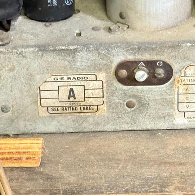 154B: General Electric Vintage Radio