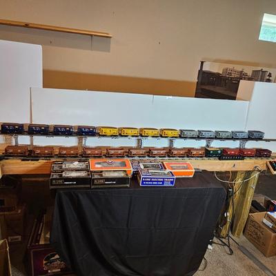 Grand Assortment of Ore Cars w/Boxes (T1-JS)