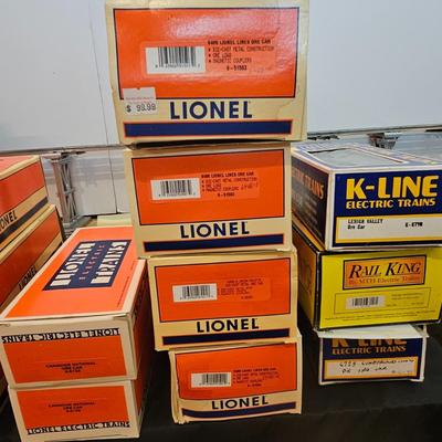 Grand Assortment of Ore Cars w/Boxes (T1-JS)
