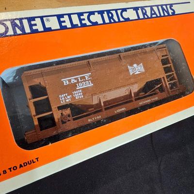 Grand Assortment of Ore Cars w/Boxes (T1-JS)