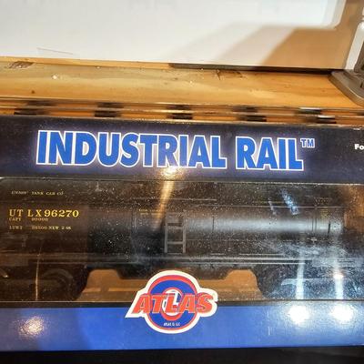 Ultimate Assortment of O Gauge Tank Cars (T1-JS)