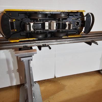 Pair of O Gauge Trolleys (T1-JS)