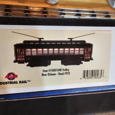 Pair of O Gauge Trolleys (T1-JS)