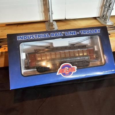 Pair of O Gauge Trolleys (T1-JS)
