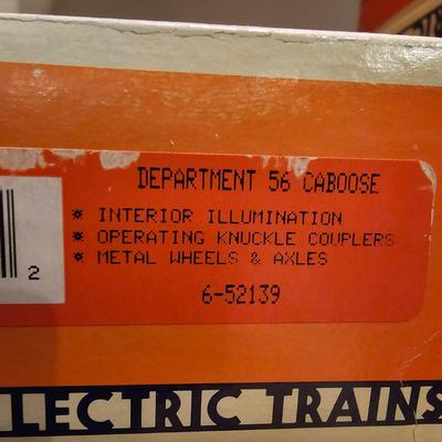 Assorted Christmas Holiday Boxcars & More (T1-JS)