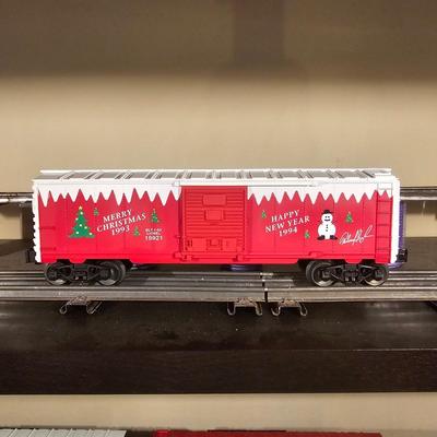 Assorted Christmas Holiday Boxcars & More (T1-JS)