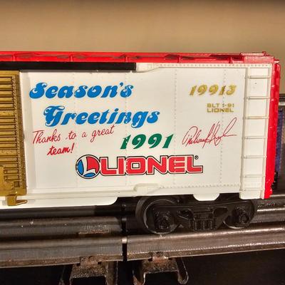 Assorted Christmas Holiday Boxcars & More (T1-JS)
