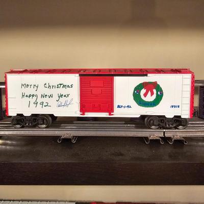 Assorted Christmas Holiday Boxcars & More (T1-JS)
