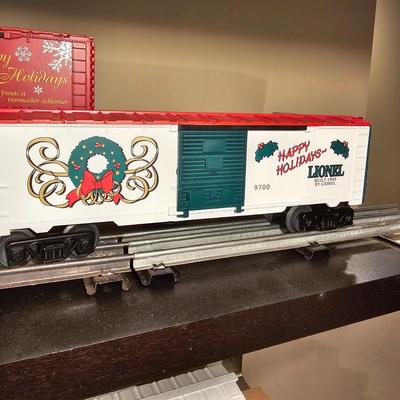Assorted Christmas Holiday Boxcars & More (T1-JS)