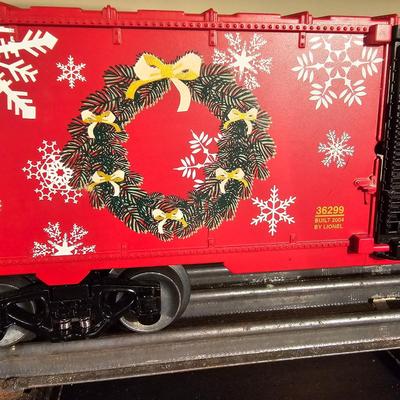 Assorted Christmas Holiday Boxcars & More (T1-JS)