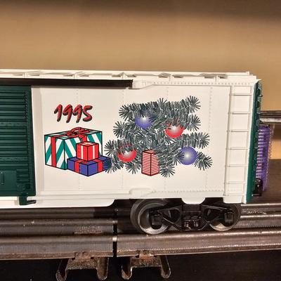 Assorted Christmas Holiday Boxcars & More (T1-JS)