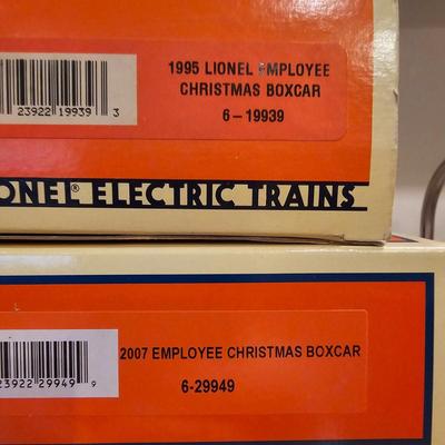 Assorted Christmas Holiday Boxcars & More (T1-JS)