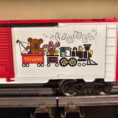 Assorted Christmas Holiday Boxcars & More (T1-JS)
