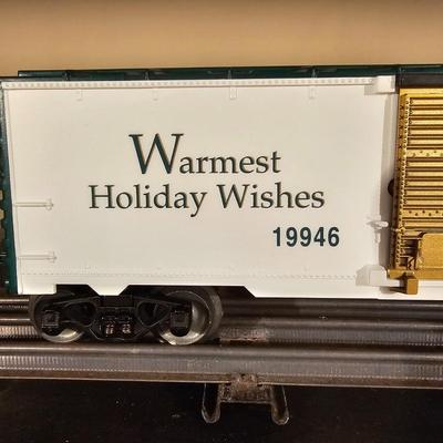 Assorted Christmas Holiday Boxcars & More (T1-JS)