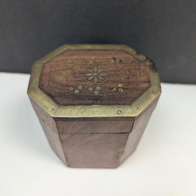 Sale Photo Thumbnail #244
