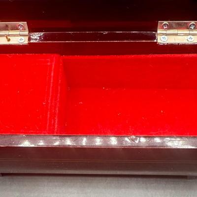 Sale Photo Thumbnail #418: Ttttt. Music box winds but music does not play music.  Otherwise in good condition.