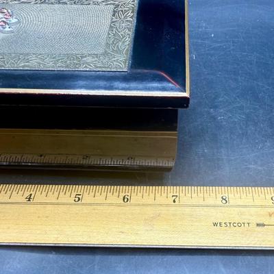 Sale Photo Thumbnail #415: Ttttt. Music box winds but music does not play music.  Otherwise in good condition.